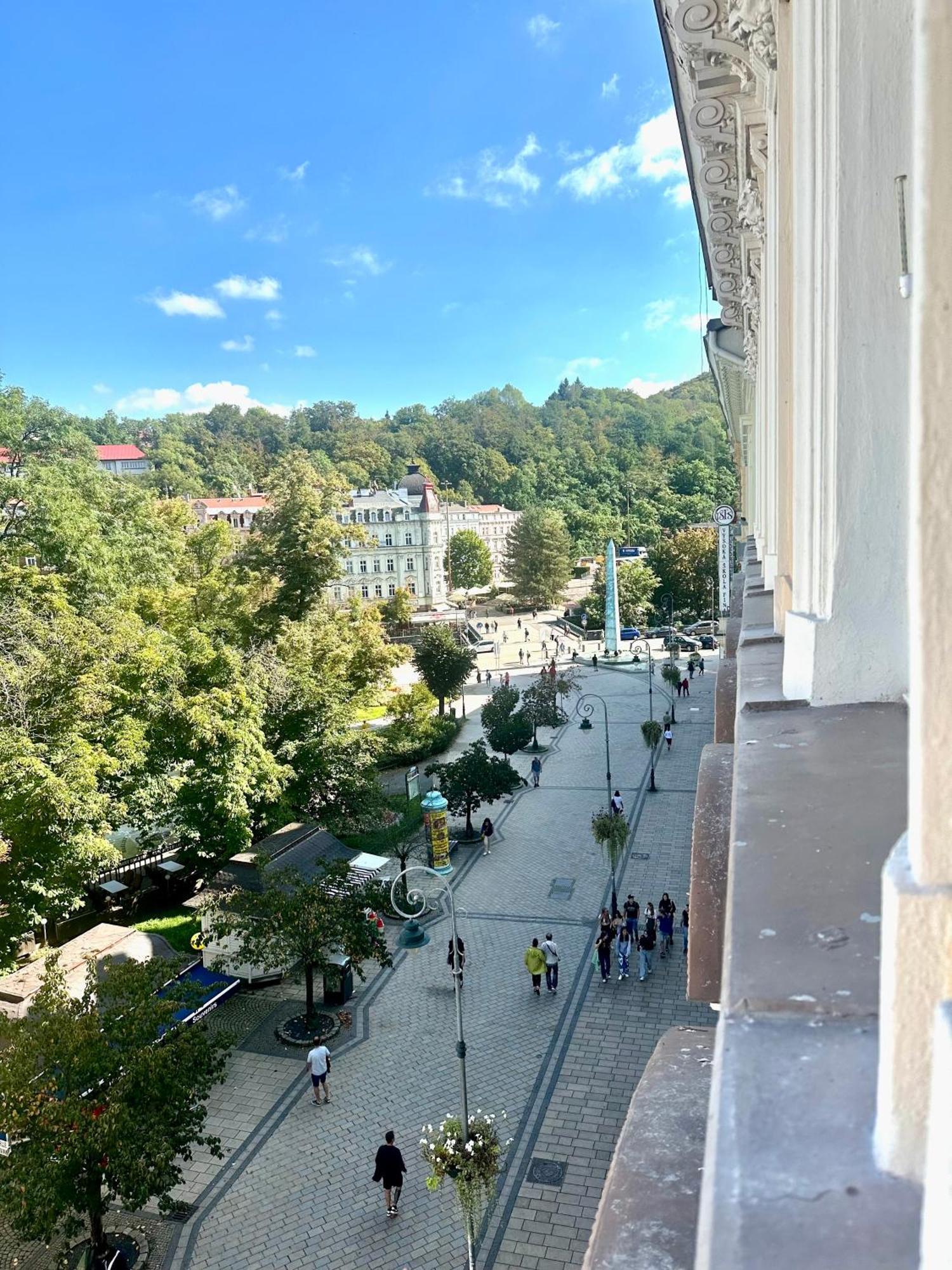 Apartment Th Karlovy Vary Quarto foto
